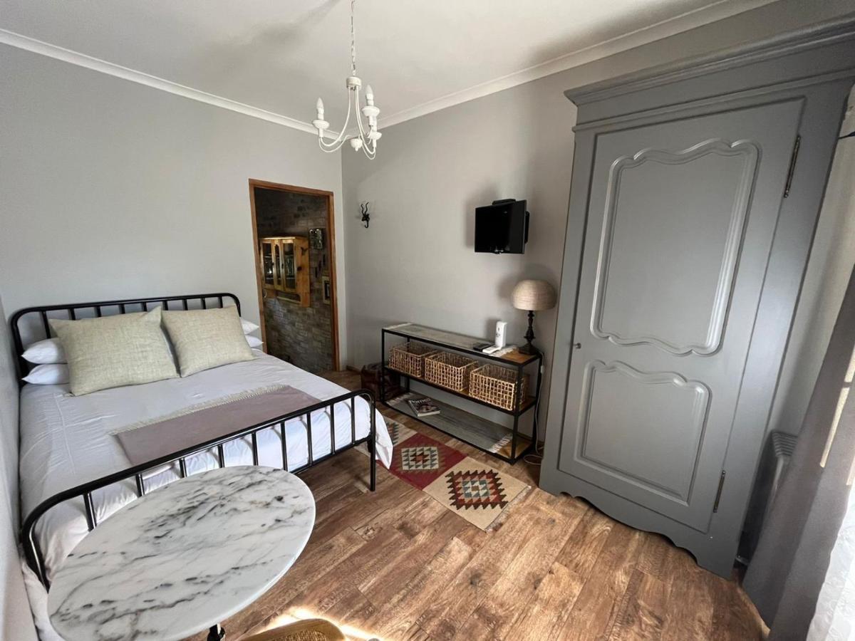 Stellenhaus Guest Cottage ステレンボッシュ エクステリア 写真