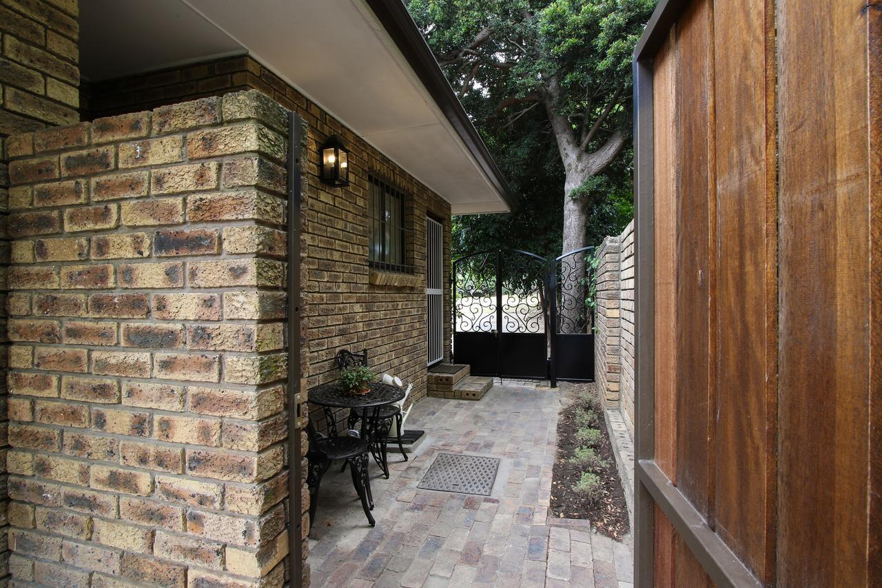 Stellenhaus Guest Cottage ステレンボッシュ エクステリア 写真